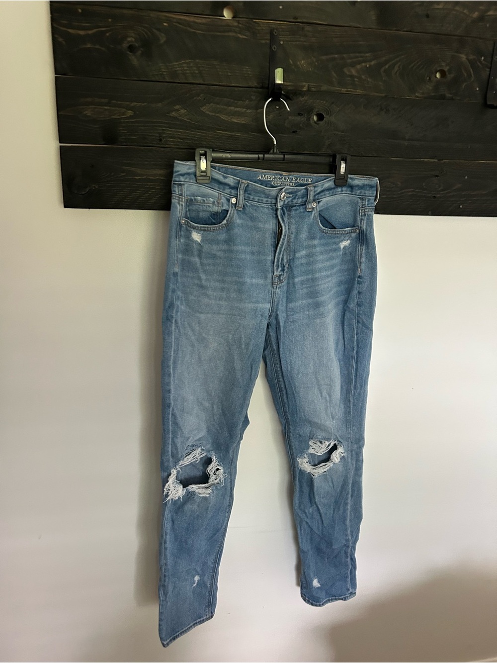 American Eagle Outfitters Light Blue Mom Jeans